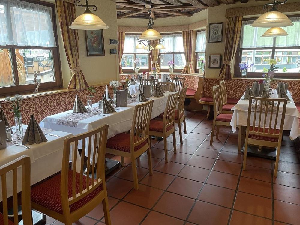 Restaurant-Pension Dorfwirt Bad Kleinkirchheim Exterior photo